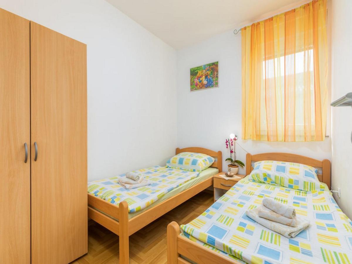 Apartment Dana Fažana Buitenkant foto