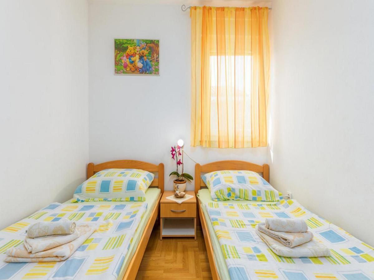 Apartment Dana Fažana Buitenkant foto